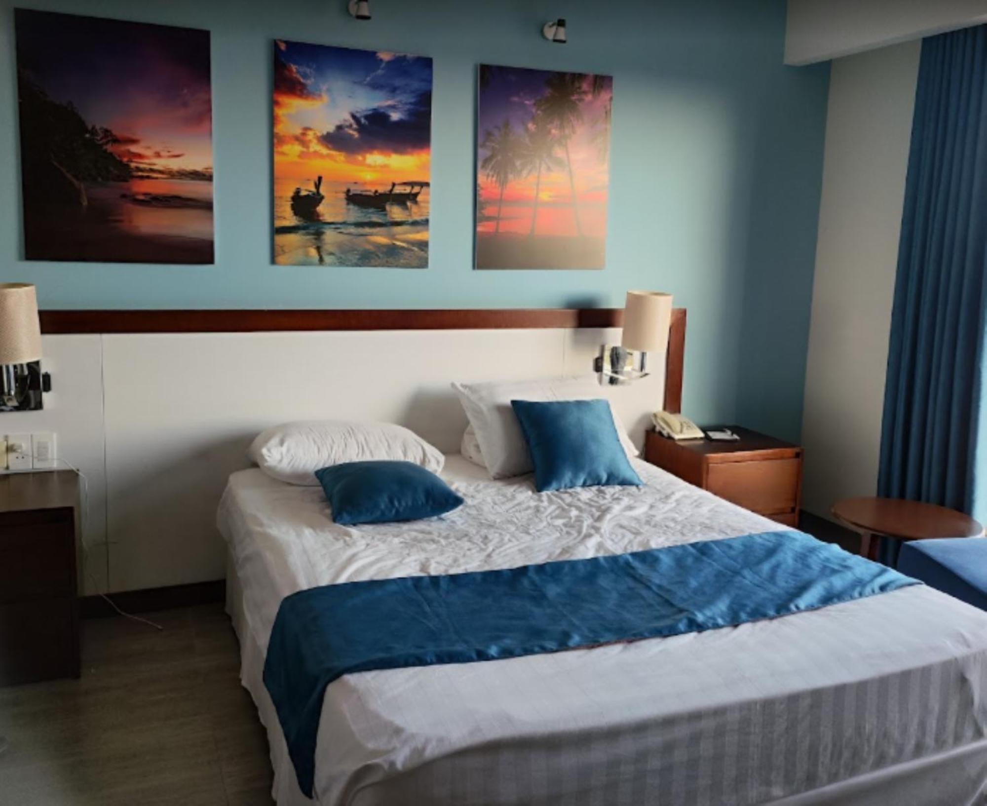 Marissa Hotel Hoang Hoa Exterior photo